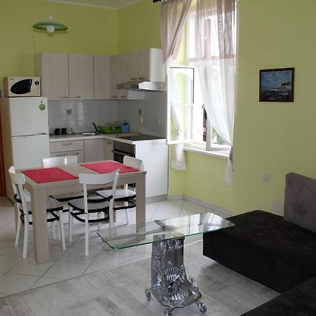 Apartment Viribus Pula Exterior photo