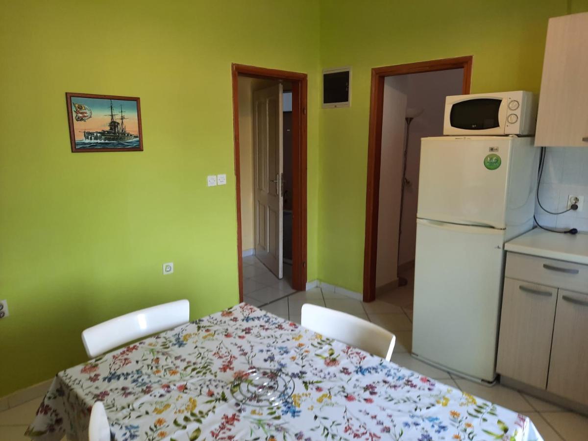 Apartment Viribus Pula Exterior photo