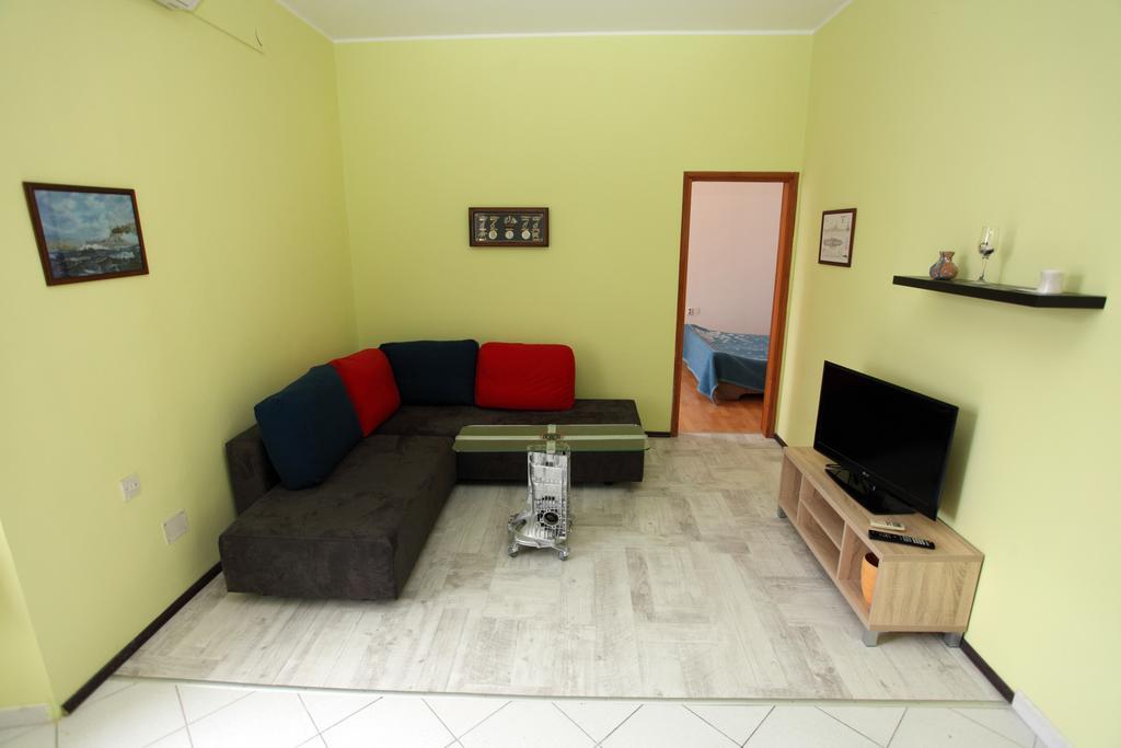 Apartment Viribus Pula Exterior photo