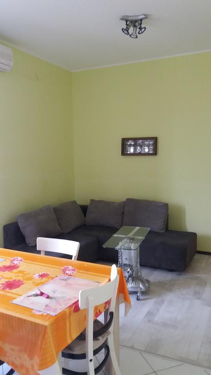 Apartment Viribus Pula Exterior photo